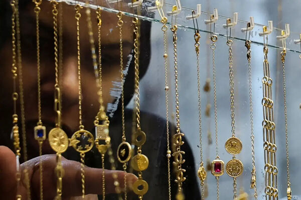 افت پیاپی قیمت طلای جهانی