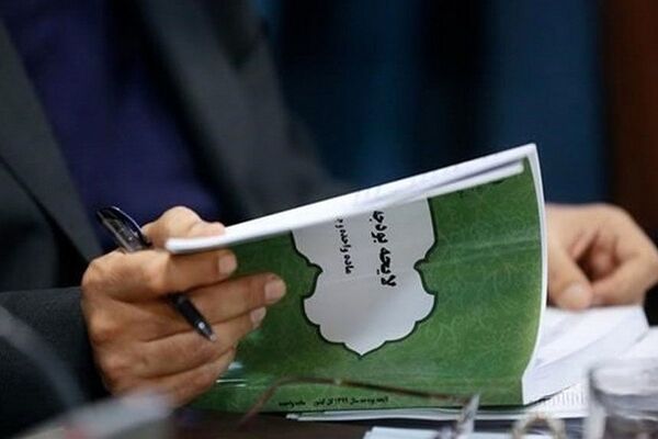 افزایش مالیات‌ستانی، تولیدکنندگان را در تنگنا قرار می‌دهد / دولت حاضر نیست اموال باکیفیت خود را واگذار کند