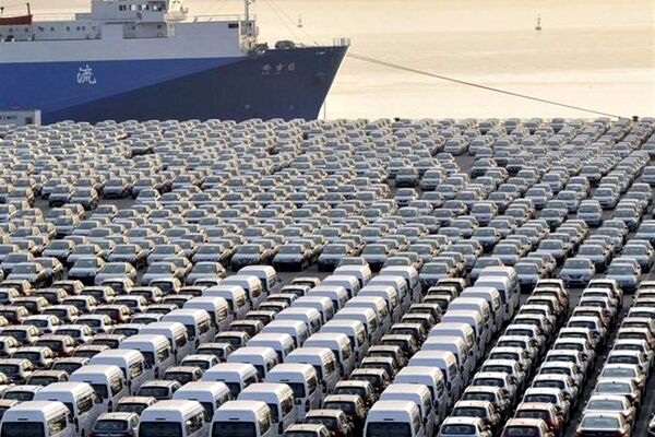 واردات خودرو رکورد زد/ترخیص قطعی ۸۲۵۷ خودرو 