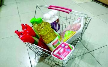 افزایش لحظه‌ای قیمت کالاهای اساسی/تورم ۲۰۰درصدی خوراکی‌ها 