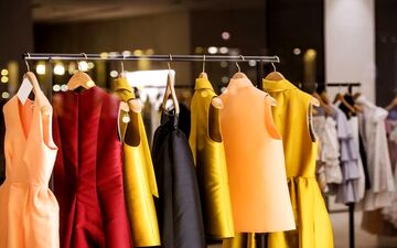 برخورد مقطعی با قاچاق پوشاک/حجم عجیب واردات از چه‌ طریقی است؟