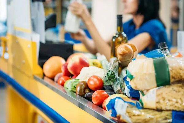 تغییر پیاپی قیمت کالاهای اساسی/عامل گرانی مواد غذایی چیست؟+ نمودار 