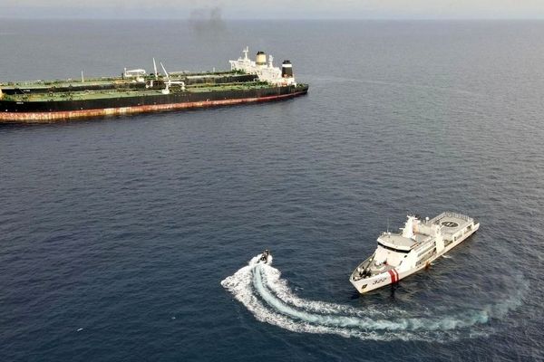 نفتکش توقیف شده در اندونزی متعلق به ایران نیست