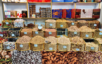 هزینه سفره شب یلدا برابر با یک سوم حقوق کارگران