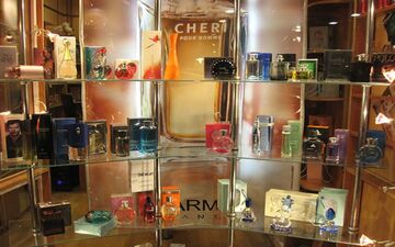 مانور عطرهای قاچاق و تقلبی در بازار