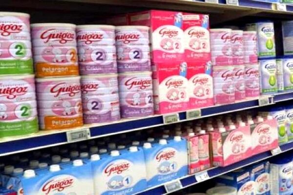 تهیه شیرخشک از داروخانه‌ها فقط با کدملی / جیره بندی کلید خورد؟