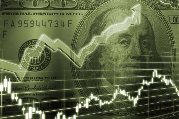 قیمت دلار مبادله‌ای مسیر بورس را عوض می‌کند؟
