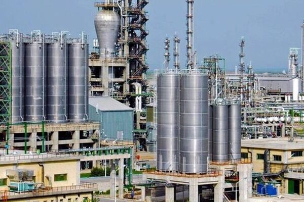 انسداد حساب برخی از مجتمع های پتروشیمی