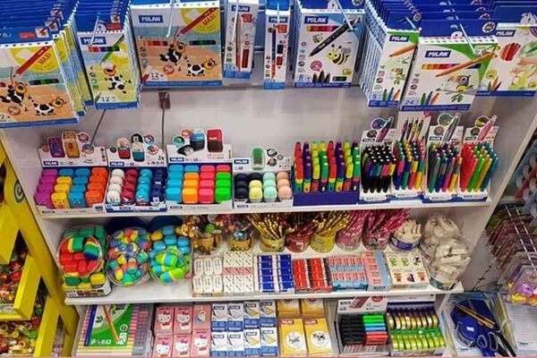 مانور لوازم‌التحریرهای لاکچری در بازار/ رونمایی از پاک‌کن برقی ۲میلیونی