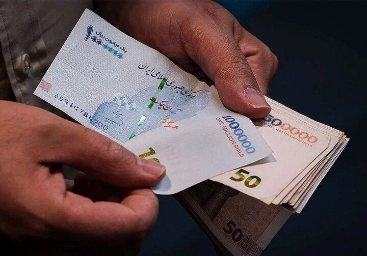 چالش‌های نظام اداری؛علت تبعیض مزدی کارمندان چیست؟
