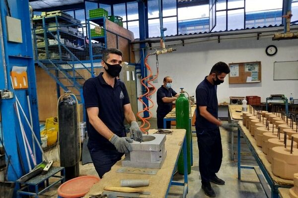 قطع برق، بلای جان شهرک‌های صنعتی / بی‌برقی صنایع، هم در تابستان و هم در زمستان