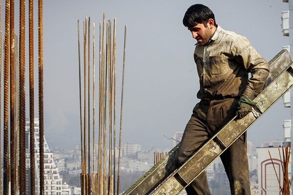 درخواست برای بازنگری در ساختار تعیین مزد/ حداقل دستمزد کارگران دوباره بالا می‌رود؟