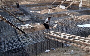 آوار آسیب‌های اجتماعی برسر کارگران ساختمانی/تامین اجتماعی کارگران را بیمه نمی‌کند