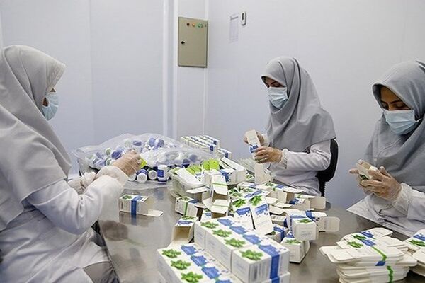بحران افزایش هزینه‌های درمان بازنشستگان/ روش عجیب تامین منابع برای خرید دارو