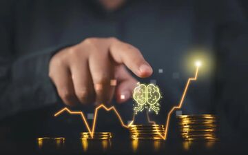رقابت تنگاتنگ دلار با طلا/افزایش قیمت طلا در بازارهای جهانی