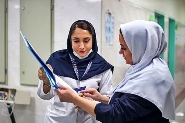 اجرای تبعیض آمیز طرح تعطیلی پنجشنبه‌ها در دستگاه‌های دولتی