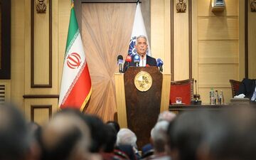 ارایه سند رشد ۱۳ درصدی بخش معدن به دفتر رهبری
