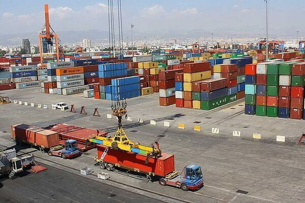 تیر التهابات ارزی بر چشم صادرات غیرنفتی