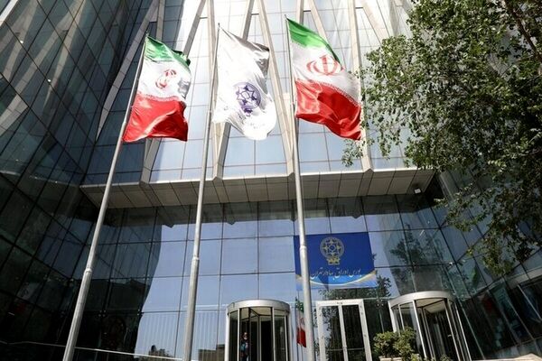 ماراتن بورس و طلا در روزهای پایانی سال/ کدام بازار پیشروتر است؟