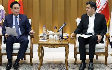 چالش‌های تجار ایرانی روی میز مذاکره سلاح ورزی و  «وونگ»
