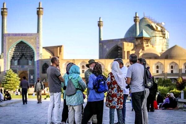 ایرانی‌ها دیگر سفر نمی‌روند/ تبعات اقتصادی افول نشاط در کشور