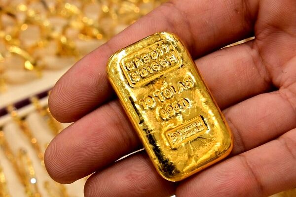 کاهش ارزش دلار /طلای جهانی صعود کرد