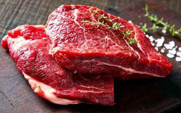 تبعات حذف ارز ترجیحی برای بازار گوشت و برنج