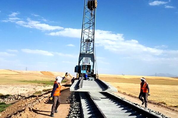 حمایت بانک ایران زمین از یک ‌‏‌ابرپروژه ریلی